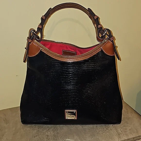 Dooney and Bourke black embossed lizard hobo purse..free shipping - Picture 2 of 9